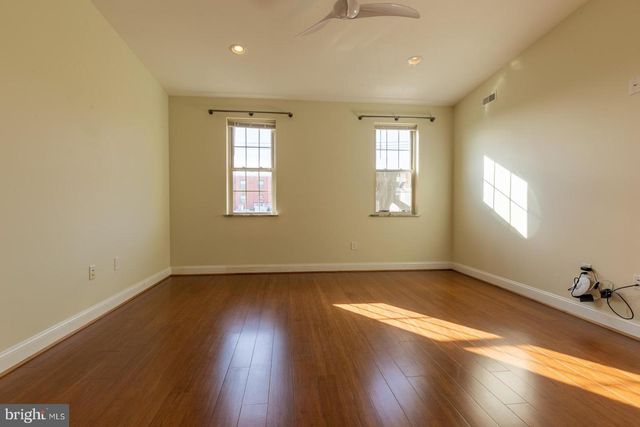 235 W JEFFERSON ST, Philadelphia, PA 19122