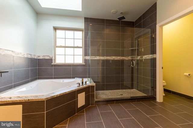 235 W JEFFERSON ST, Philadelphia, PA 19122