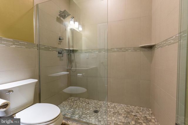 235 W JEFFERSON ST, Philadelphia, PA 19122