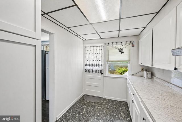 425 ARLINGTON AVE, Upper Darby, PA 19082