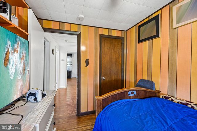 425 ARLINGTON AVE, Upper Darby, PA 19082