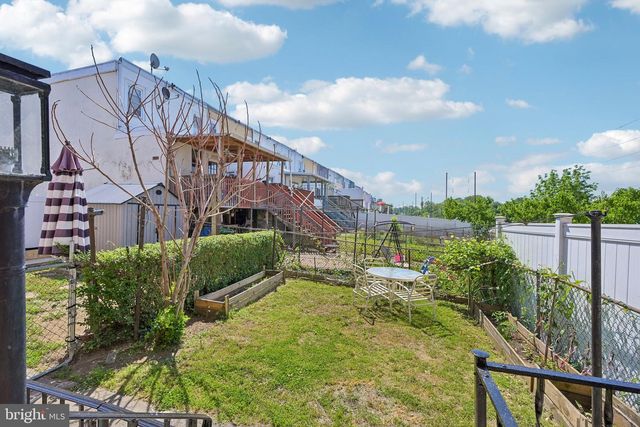425 ARLINGTON AVE, Upper Darby, PA 19082