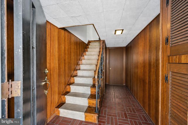 425 ARLINGTON AVE, Upper Darby, PA 19082