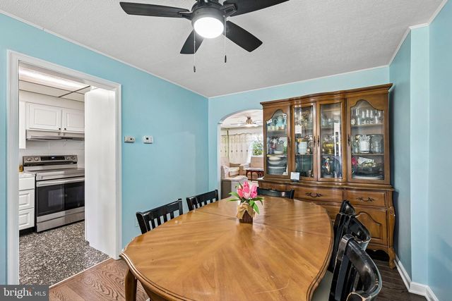 425 ARLINGTON AVE, Upper Darby, PA 19082