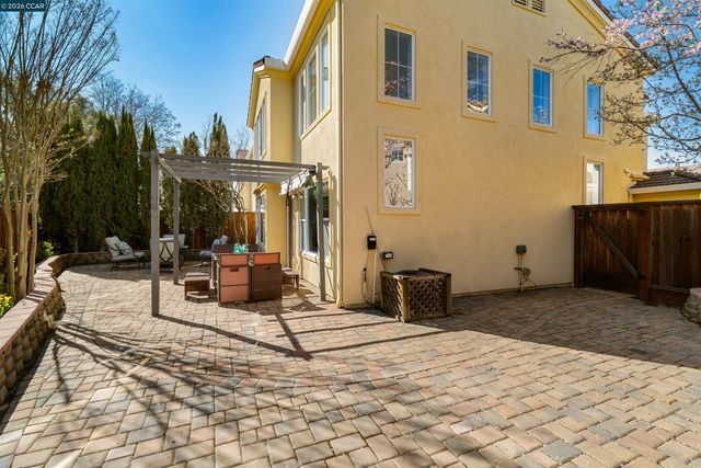 7151 Briza Loop, San Ramon, CA 94582