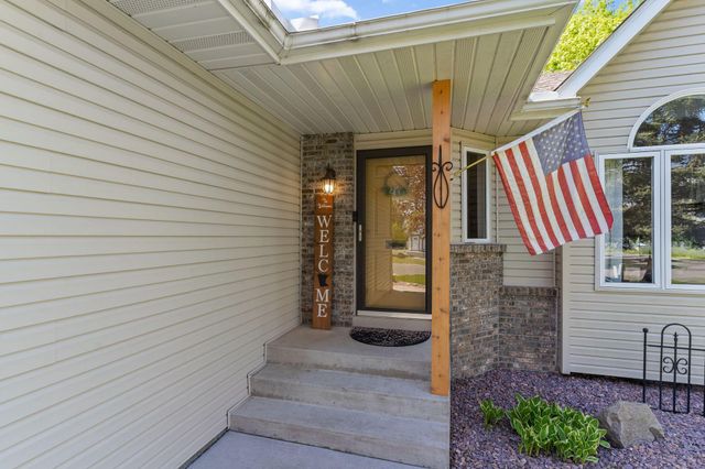 20570 Georgia Avenue N, Forest Lake, MN 55025