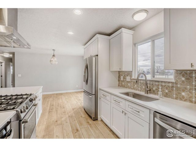 312 W 50th St, Loveland, CO 80538