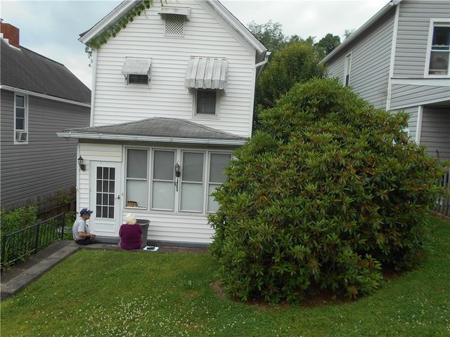 612 Harrison Ave, Penn Twp, PA 15675