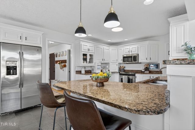 18459 John Ashley Drive, Abingdon, VA 24211