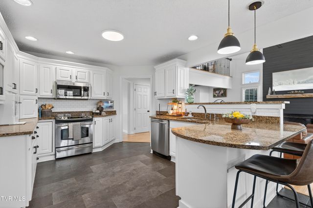 18459 John Ashley Drive, Abingdon, VA 24211