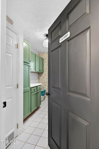 18459 John Ashley Drive, Abingdon, VA 24211