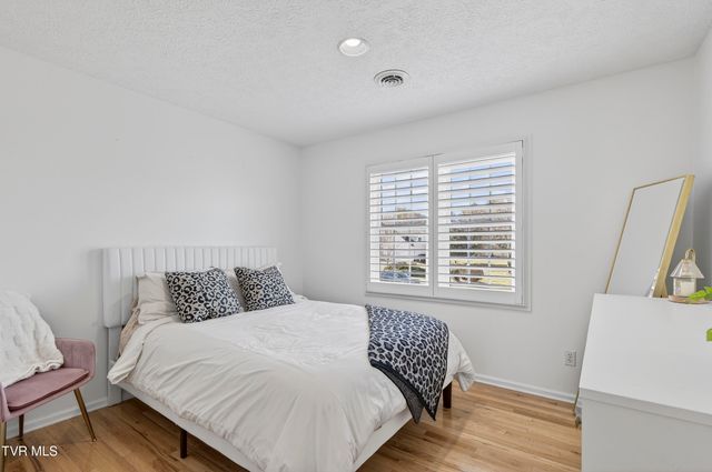 18459 John Ashley Drive, Abingdon, VA 24211