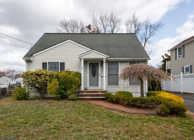 18 Haven Ter, Sayreville Boro, NJ 08859