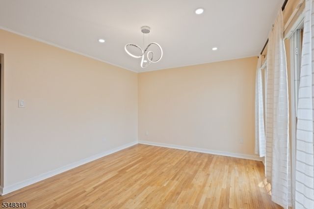 18 Haven Ter, Sayreville Boro, NJ 08859