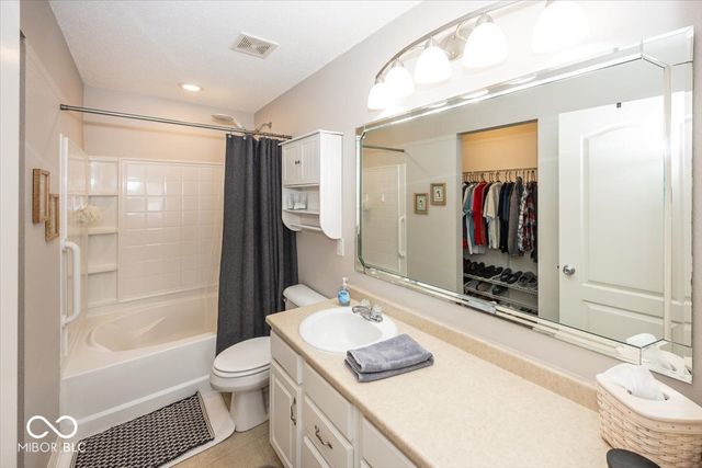 937 Springside Court, Greenfield, IN 46140