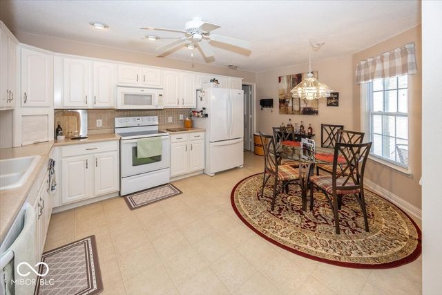 937 Springside Court, Greenfield, IN 46140