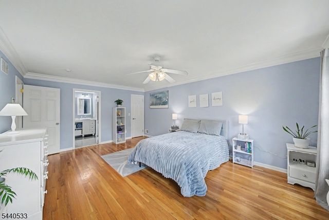 22 Spy Ln, Readington Twp., NJ 08822