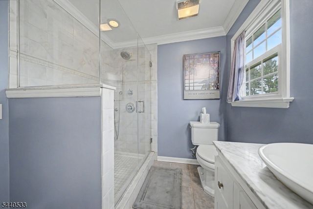 22 Spy Ln, Readington Twp., NJ 08822