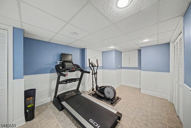 22 Spy Ln, Readington Twp., NJ 08822