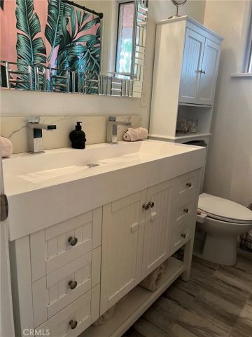 19415 Hart, Reseda, CA 91335