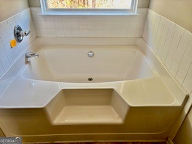 10955 Southwood Drive, Hampton, GA 30228