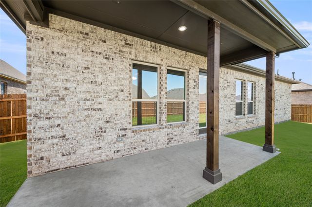 413 Daybreak Drive, Waxahachie, TX 75167