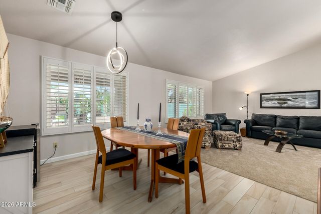 26034 S HOLLYGREEN Drive, Sun Lakes, AZ 85248