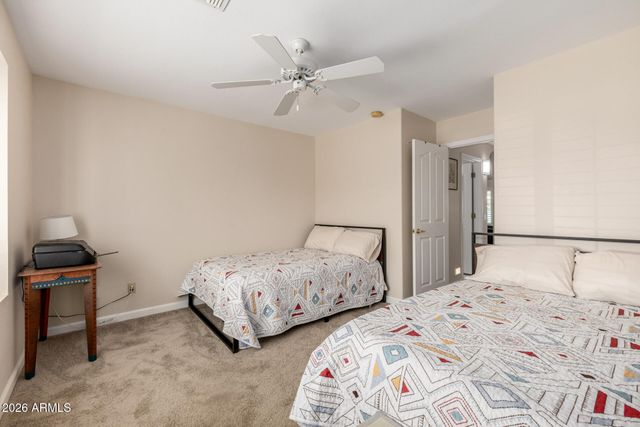 26034 S HOLLYGREEN Drive, Sun Lakes, AZ 85248