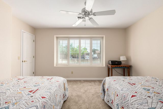 26034 S HOLLYGREEN Drive, Sun Lakes, AZ 85248