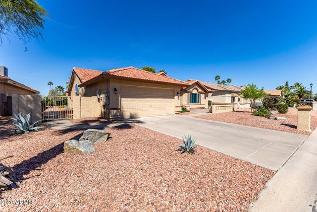 26034 S HOLLYGREEN Drive, Sun Lakes, AZ 85248