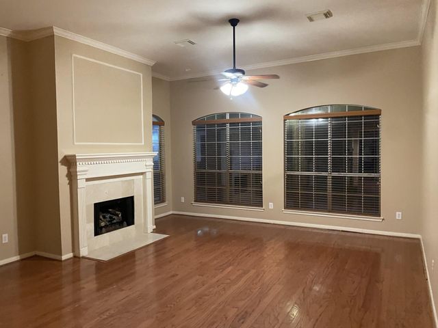 2202 Plantation Bend Drive, Sugar Land, TX 77478