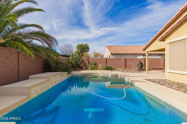 18641 W LARKSPUR Drive, Goodyear, AZ 85338