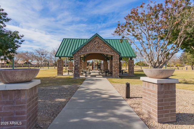 18641 W LARKSPUR Drive, Goodyear, AZ 85338