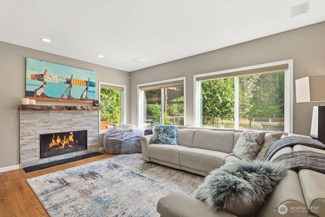 11720 201st Place NE, Redmond, WA 98053