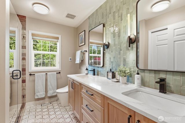 11720 201st Place NE, Redmond, WA 98053