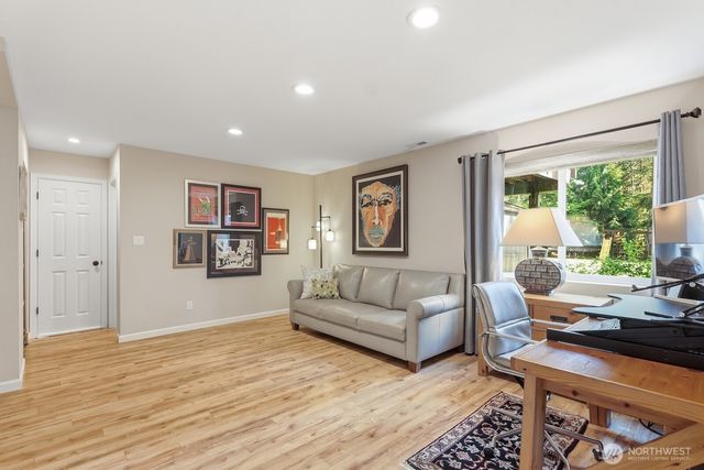 11720 201st Place NE, Redmond, WA 98053