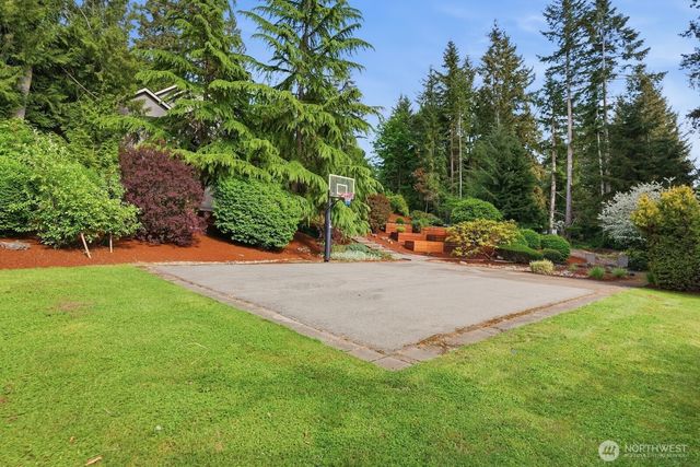 11720 201st Place NE, Redmond, WA 98053