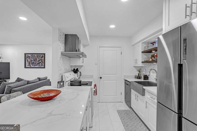 1211 Wingate Way, Atlanta, GA 30350