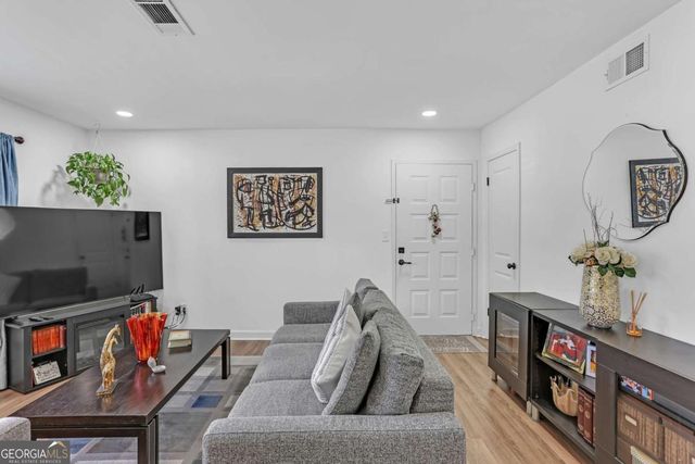 1211 Wingate Way, Atlanta, GA 30350