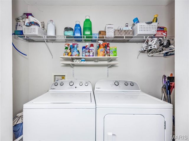 415 High Point Dr, Edwardsville, IL 62025