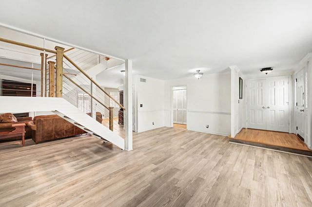 8300 Sawyer Brown Rd Apt A304, Nashville, TN 37221
