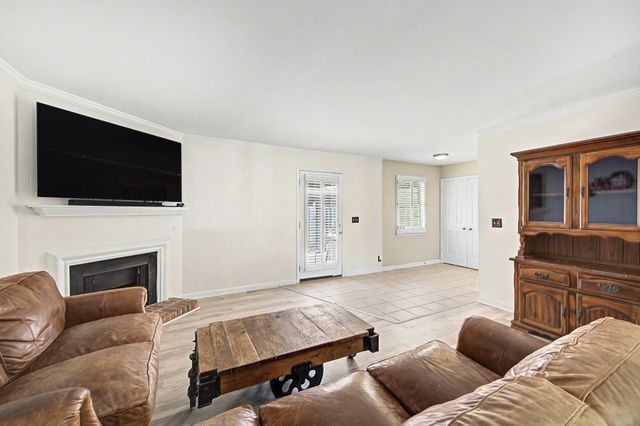8300 Sawyer Brown Rd Apt A304, Nashville, TN 37221
