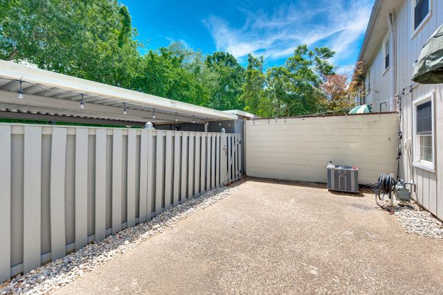 8300 Sawyer Brown Rd Apt A304, Nashville, TN 37221