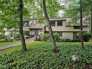 29 Great Meadow Lane 29, Farmington, CT 06001