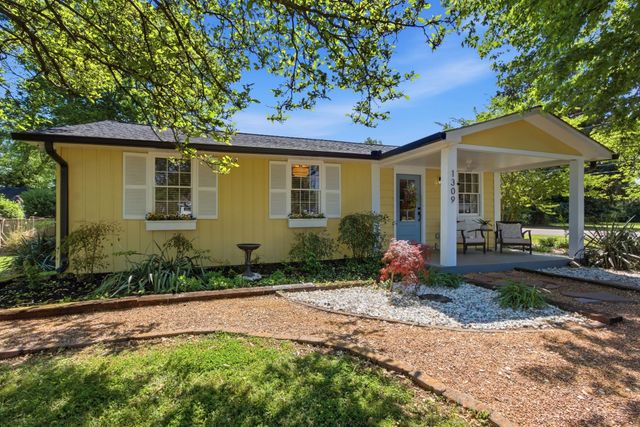 1309 Chickering Dr, Franklin, TN 37064