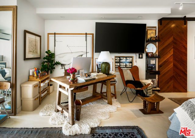 999 N Doheny Drive 811, West Hollywood, CA 90069