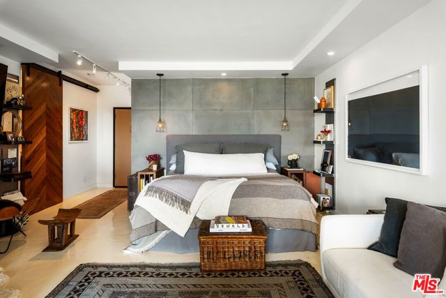 999 N Doheny Drive 811, West Hollywood, CA 90069