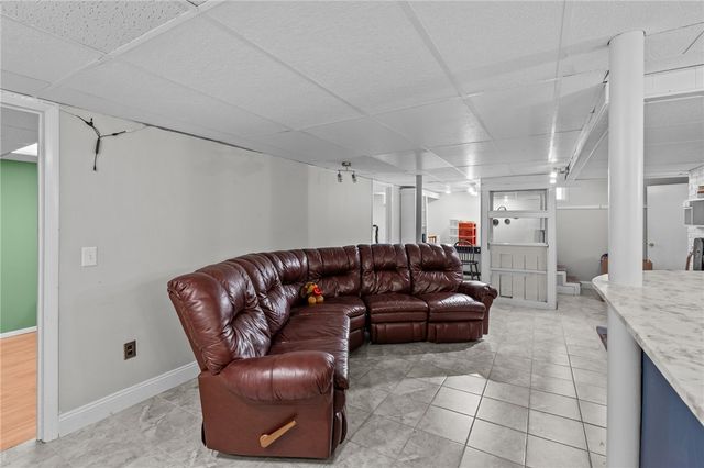 123 Mauran Street, Cranston, RI 02910