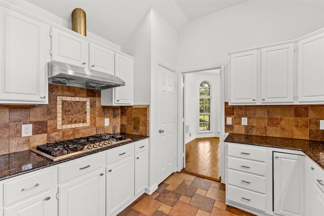 2236 Tanglewood Street, Mesquite, TX 75181