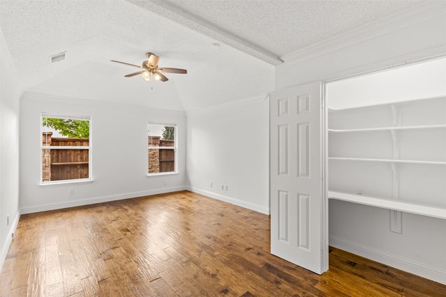 2236 Tanglewood Street, Mesquite, TX 75181